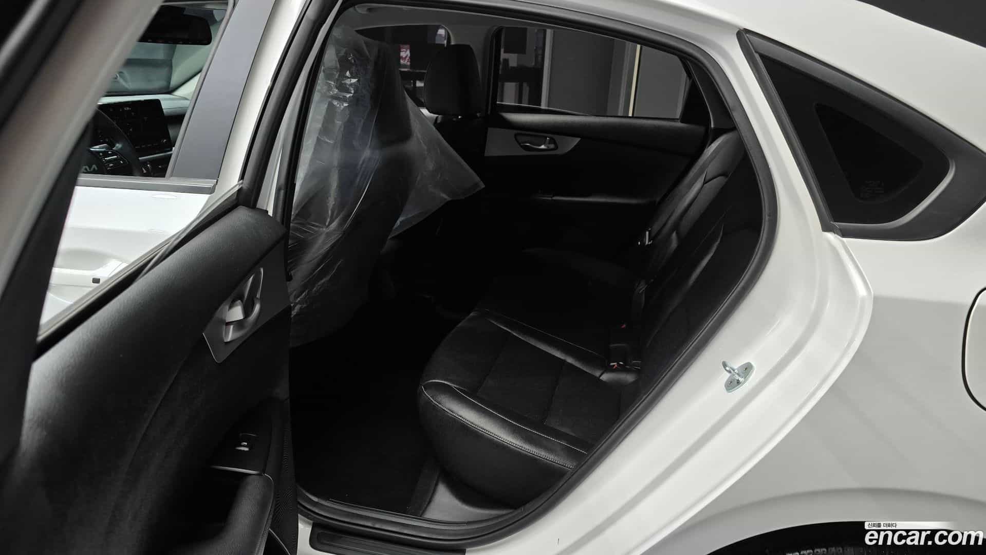 K3 Kia 2022.6-OPTION-016