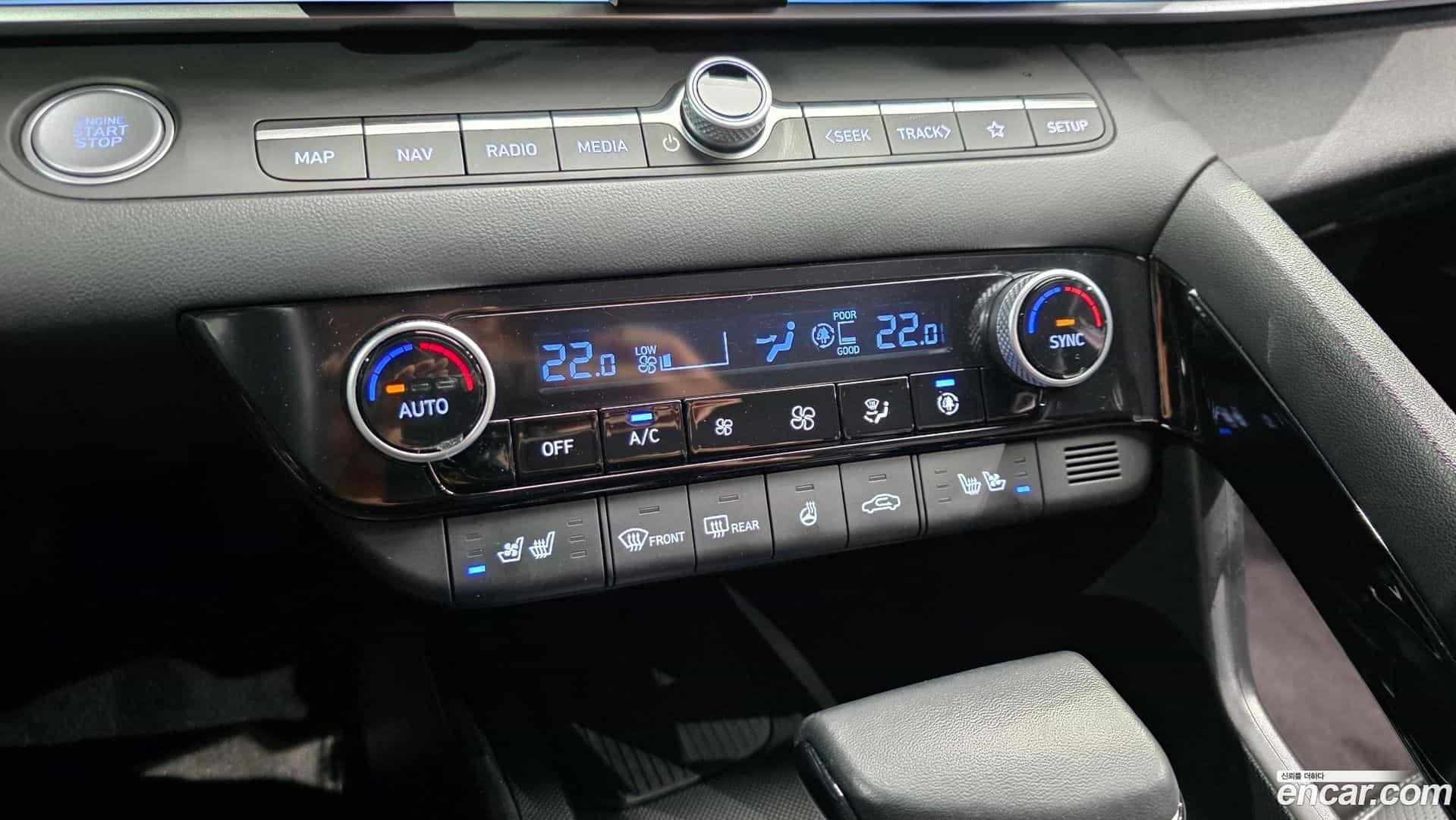 AVANTE Hyundai 2023.10-OPTION-022