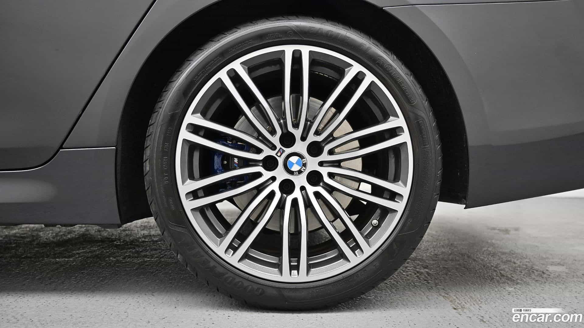 5-Series BMW 2019.10-OUTER-005