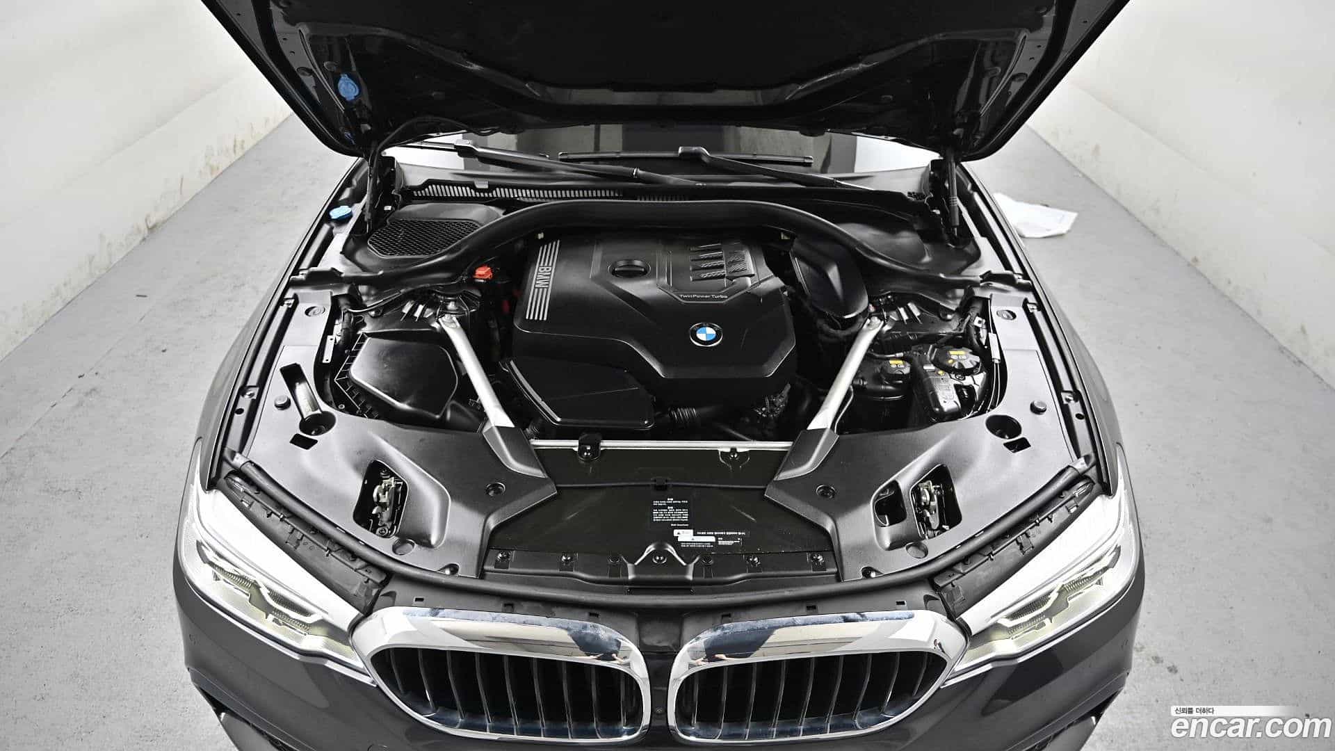 5-Series BMW 2019.10-INNER-008
