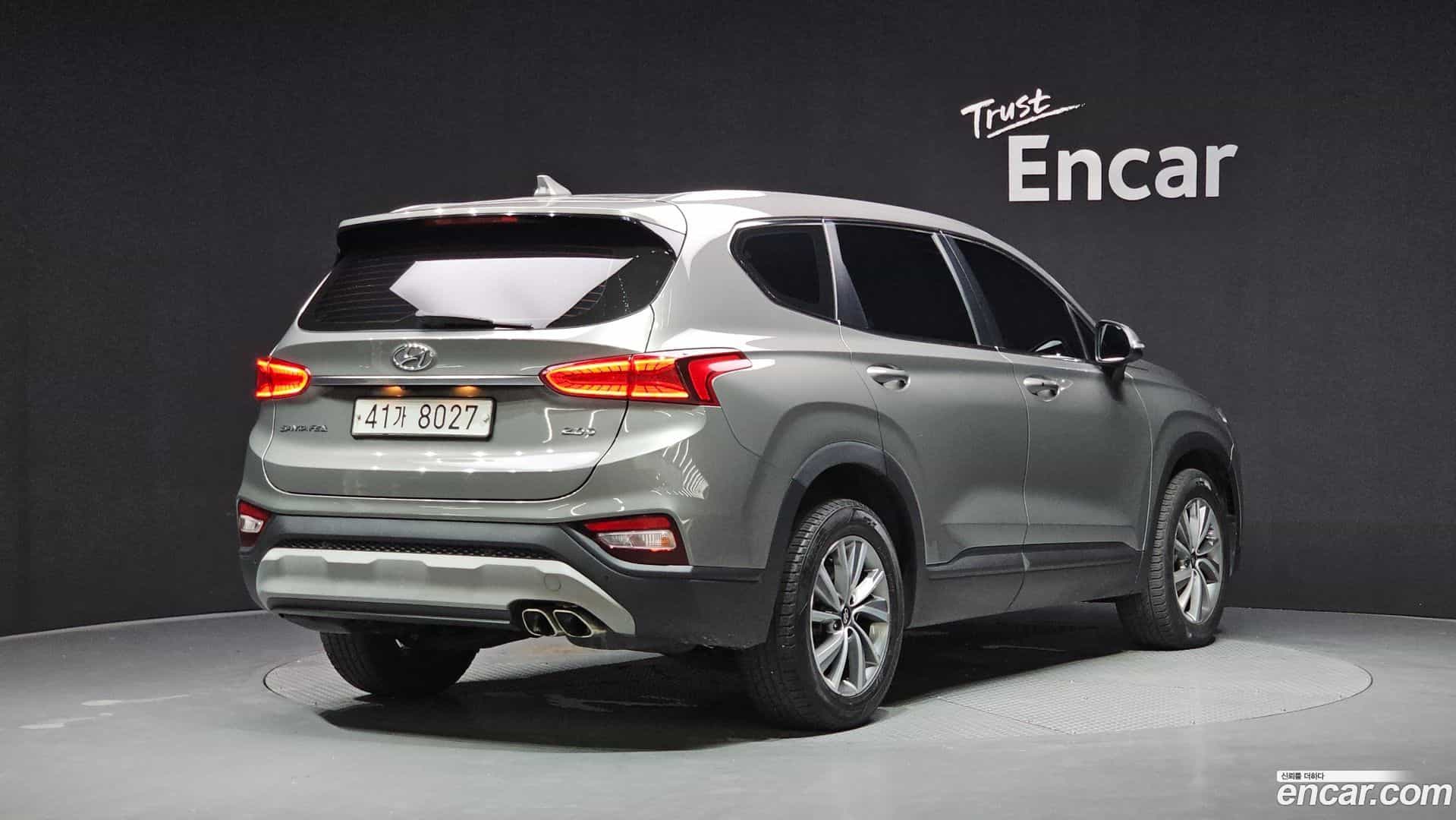 Santafe Hyundai 2018.2-OUTER-002