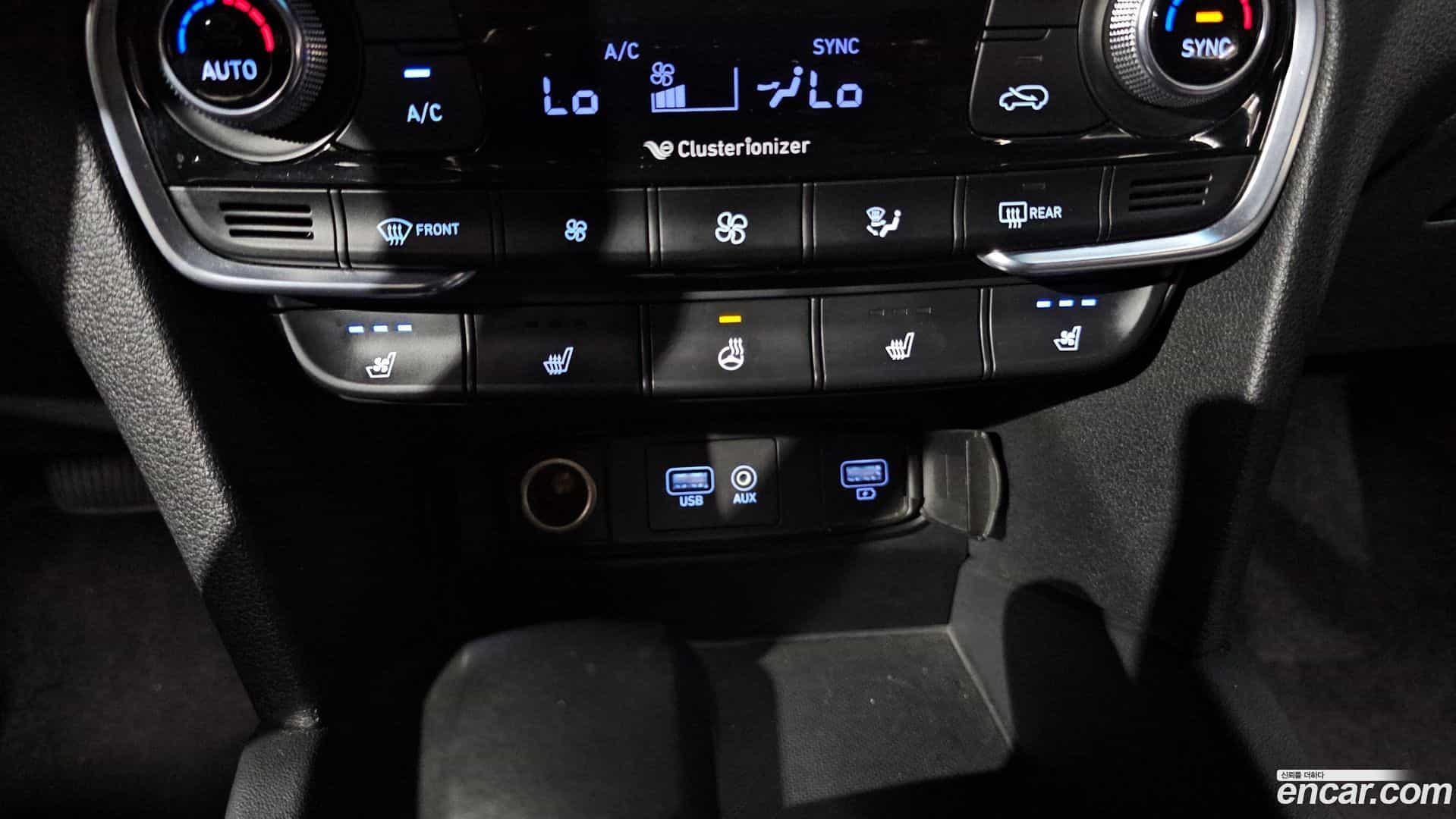 Santafe Hyundai 2018.2-OPTION-042