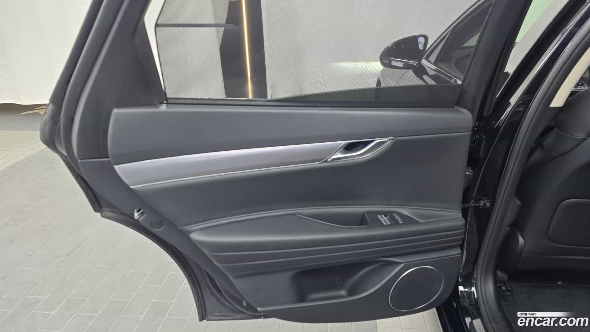 G80 Genesis 2022.5-INNER-035