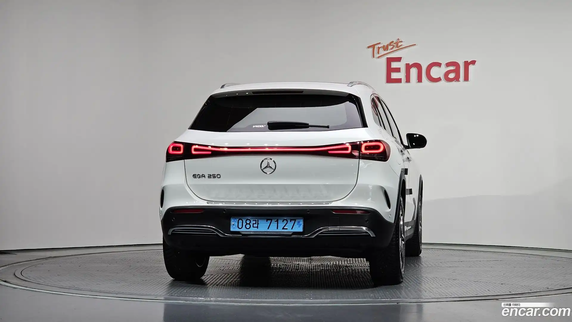 EQA Mercedes-Benz 2023.2-OUTER-004