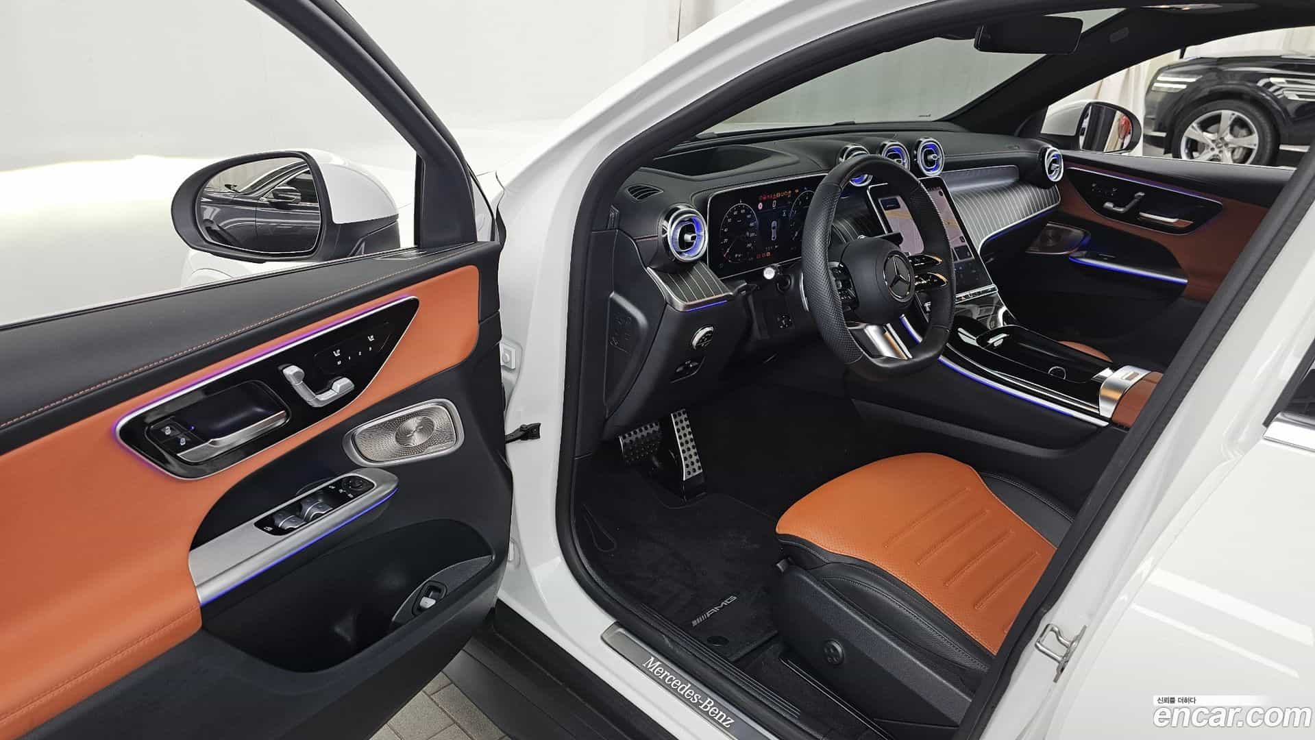 GLC-Class Mercedes-Benz 2025.9-INNER-010