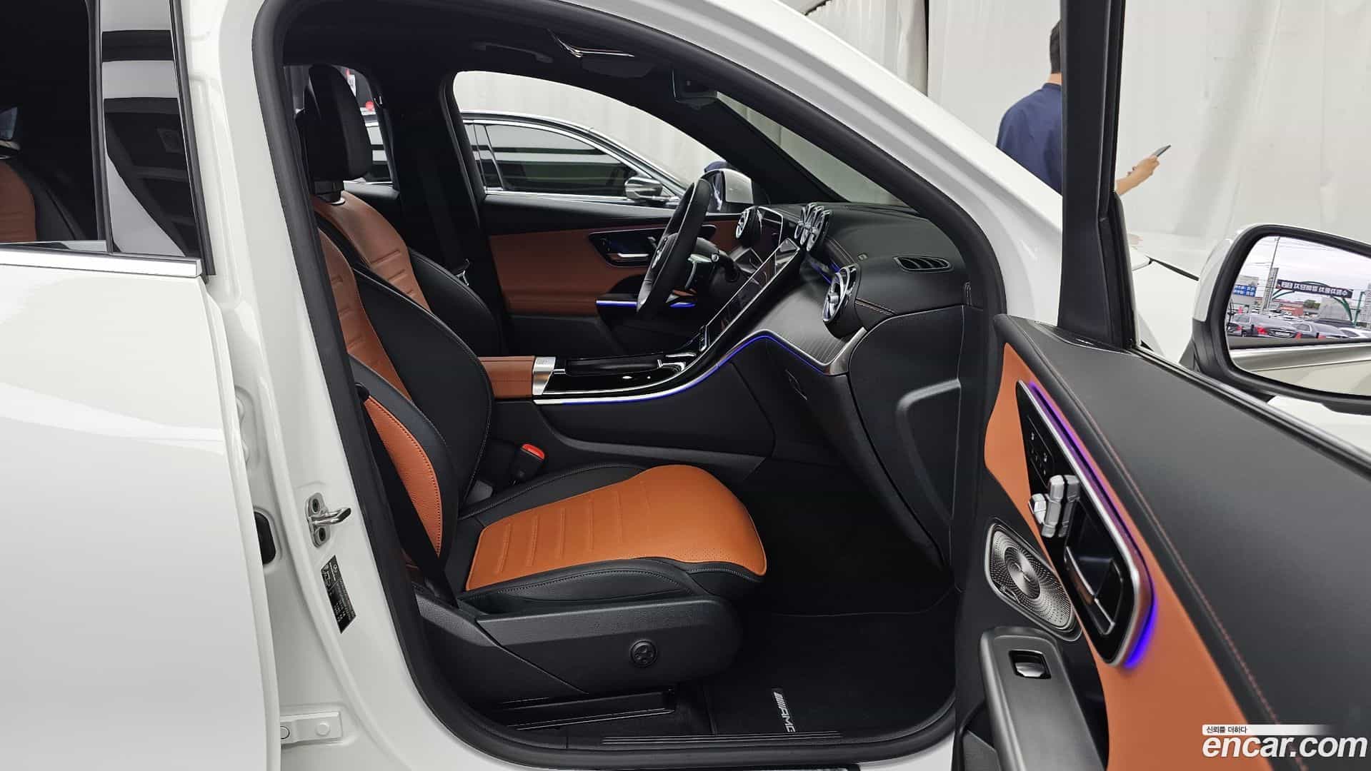 GLC-Class Mercedes-Benz 2025.9-OPTION-015