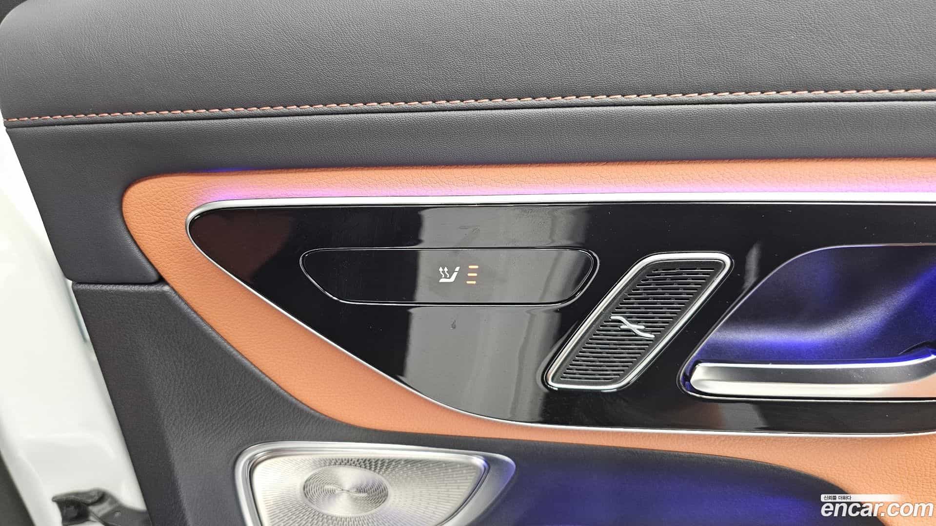 GLC-Class Mercedes-Benz 2025.9-OPTION-023