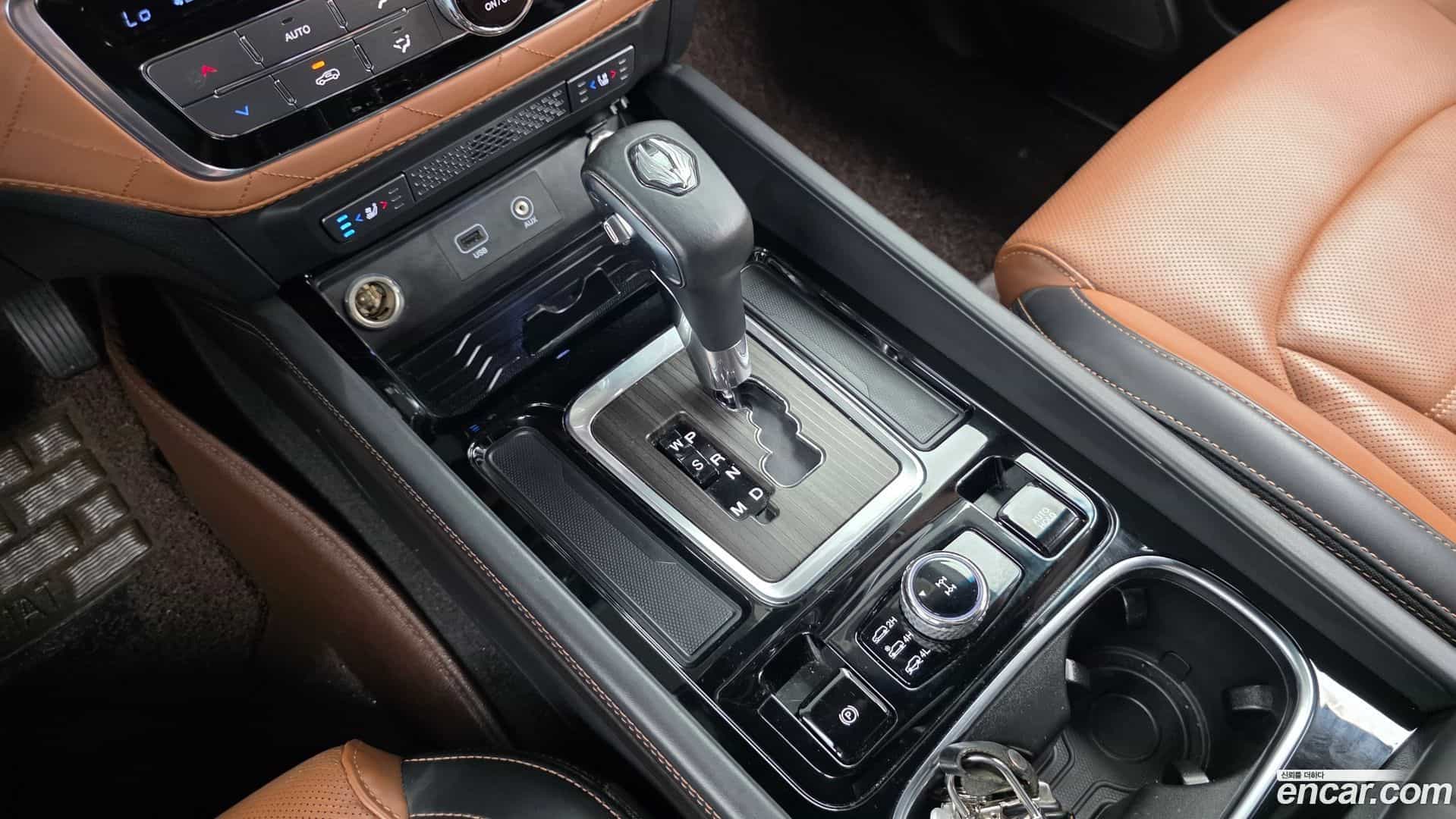 Rexton KG Mobility 2018.0-INNER-009