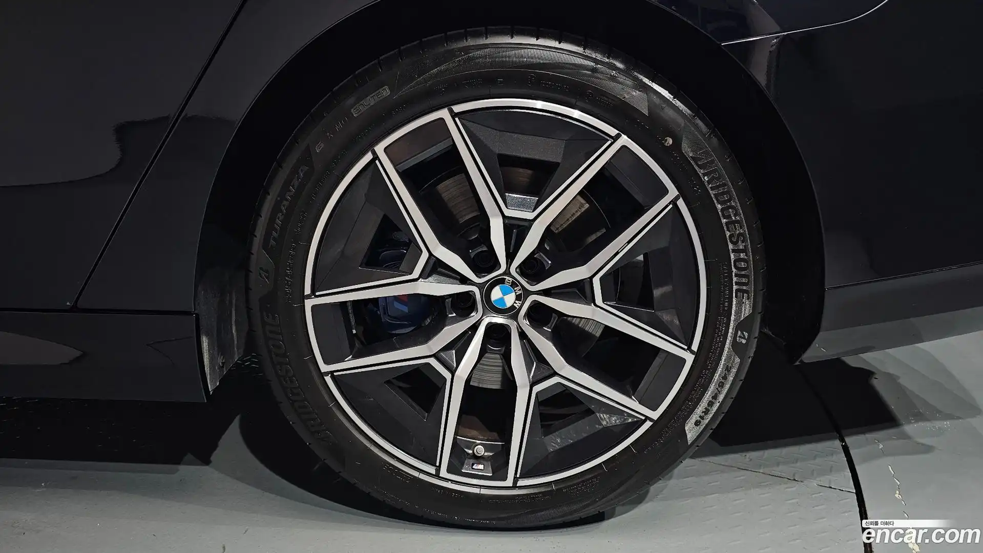 5-Series BMW 2024.5-OUTER-031