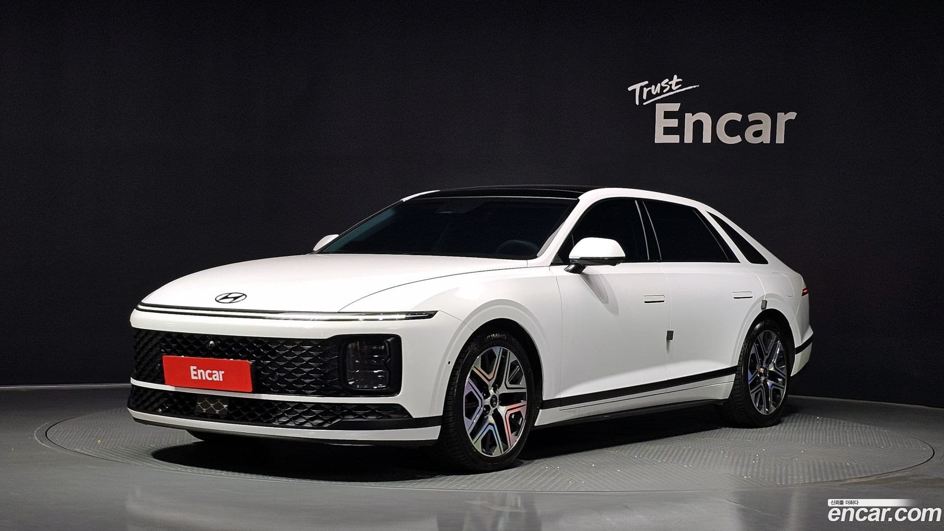 Main__Slider__Photo:Grandeur Hyundai 2023.0-0
