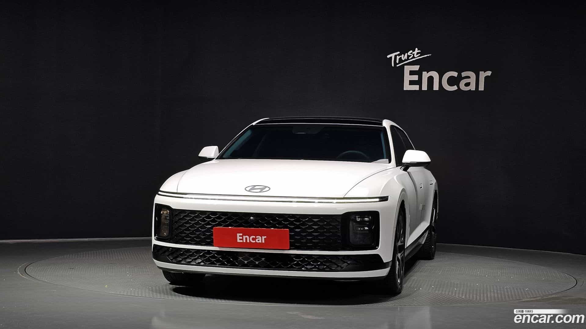 Grandeur Hyundai 2023.0-OUTER-003