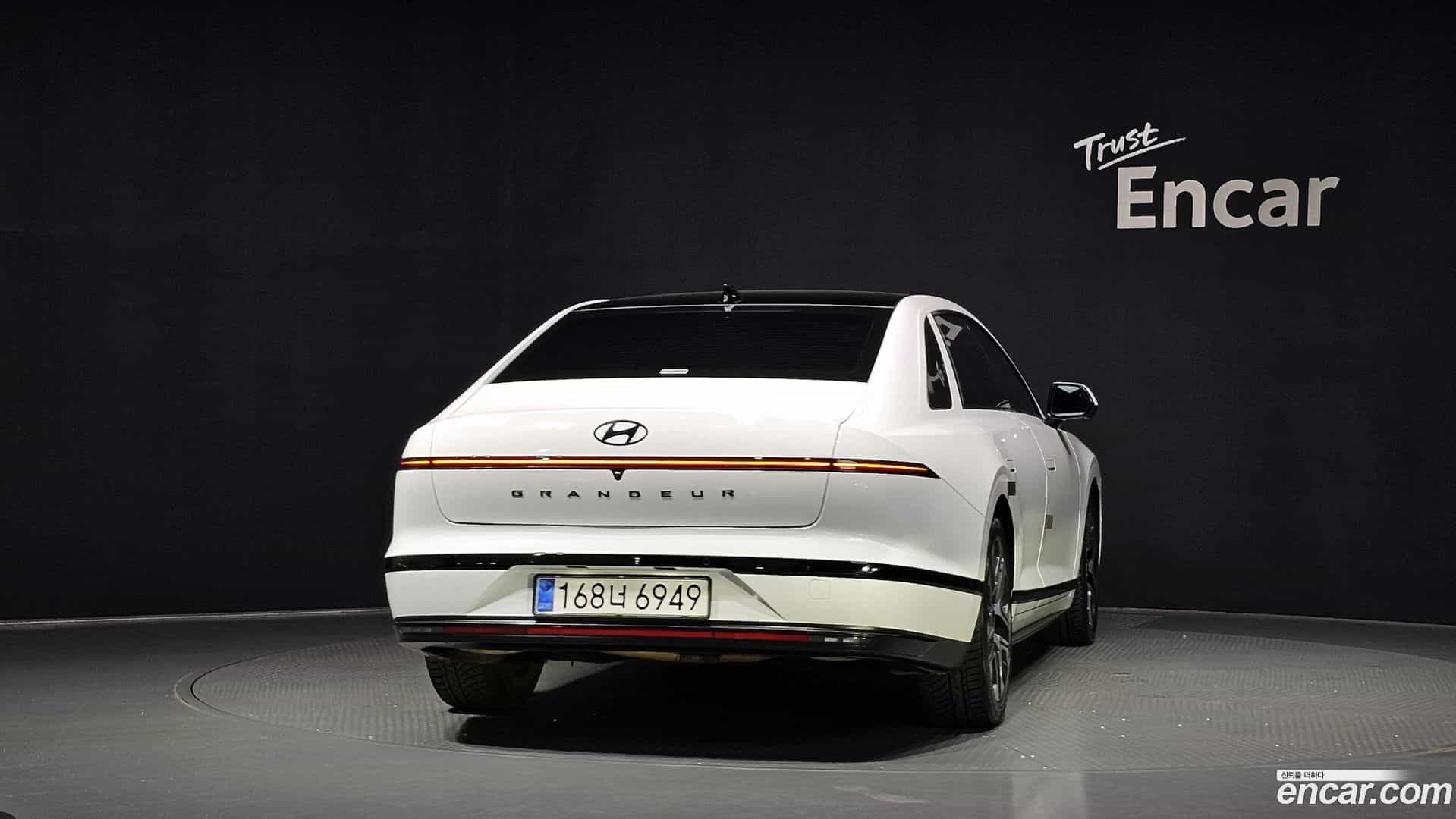 Grandeur Hyundai 2023.0-OUTER-004