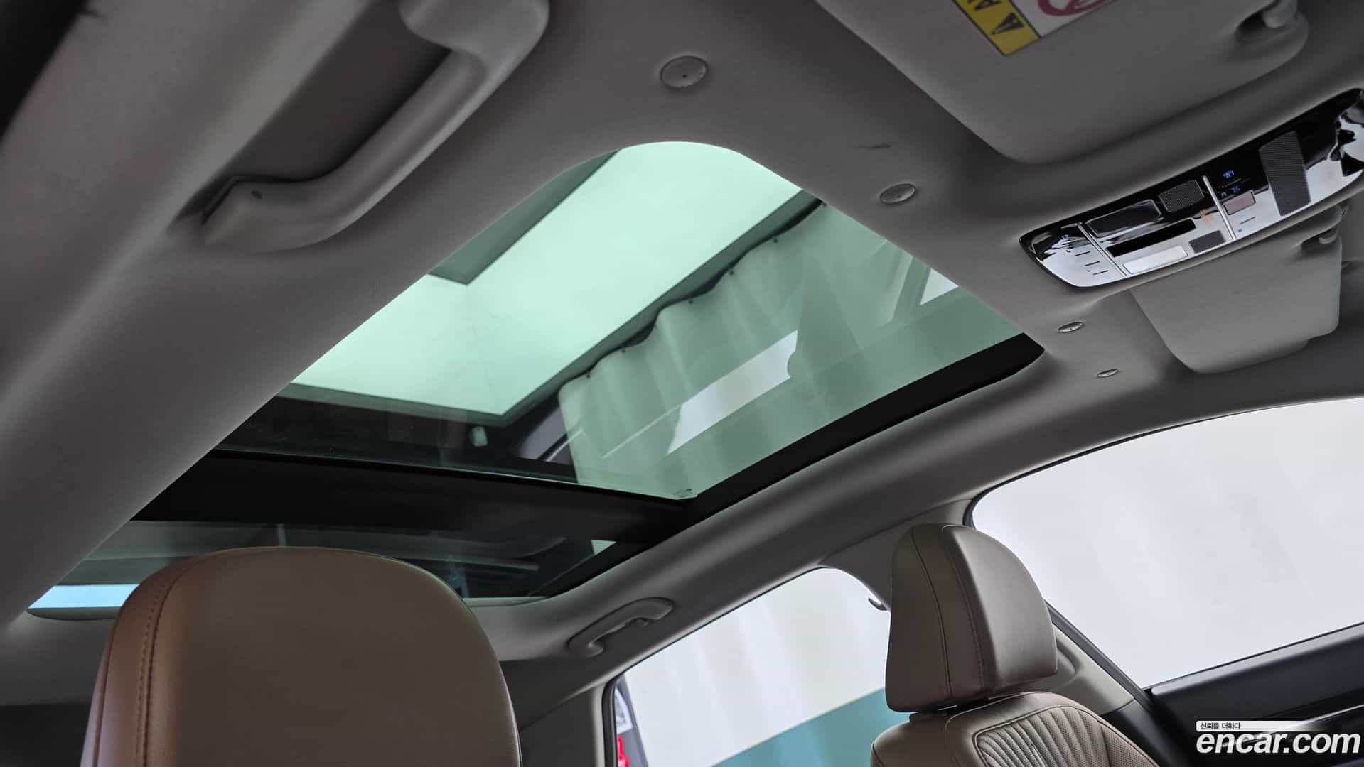 Grandeur Hyundai 2023.0-OPTION-021
