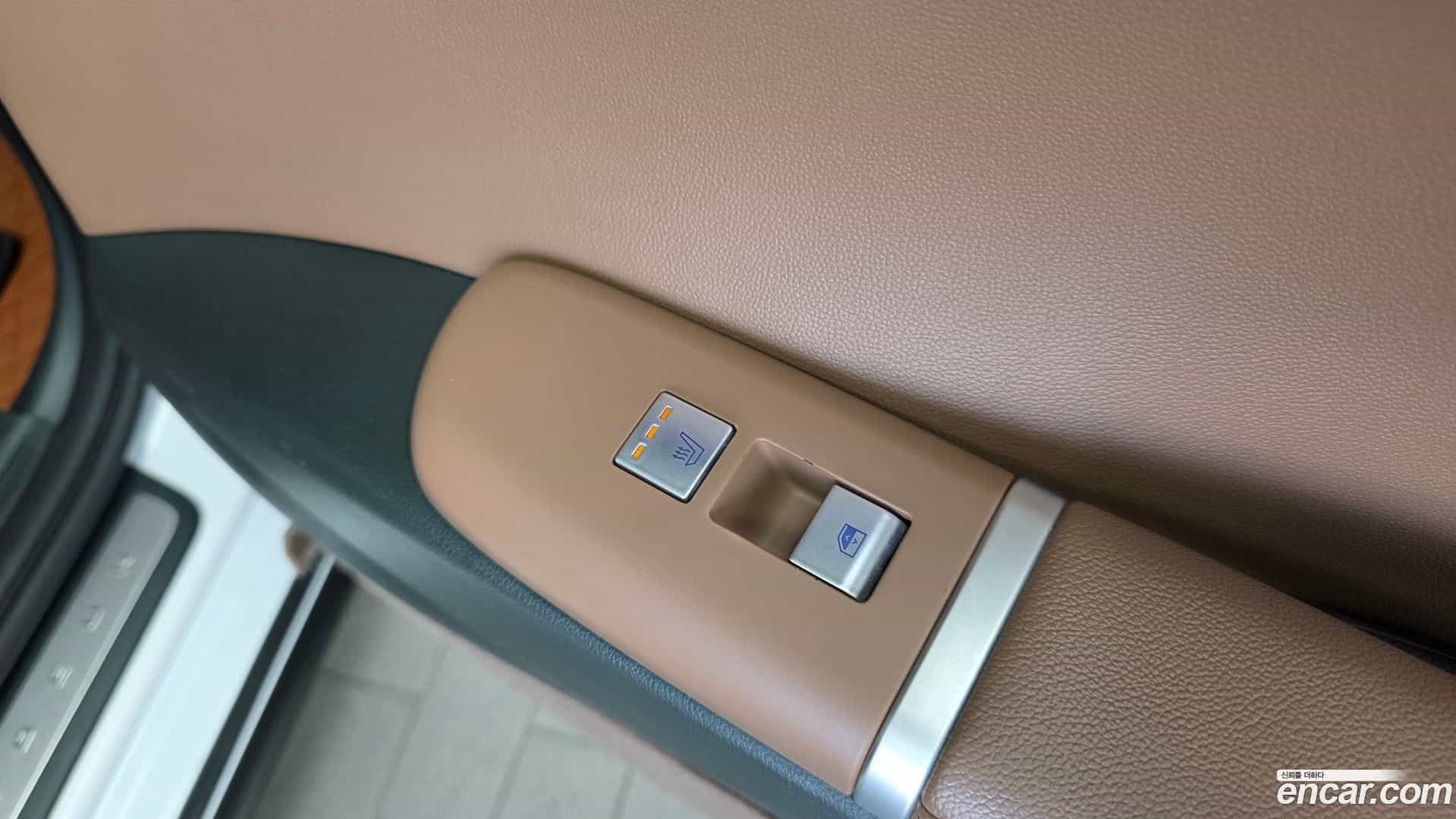 Grandeur Hyundai 2023.0-OPTION-022