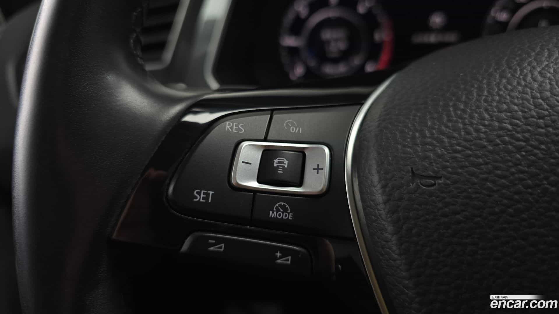 Tiguan Volkswagen 2018.6-OPTION-020
