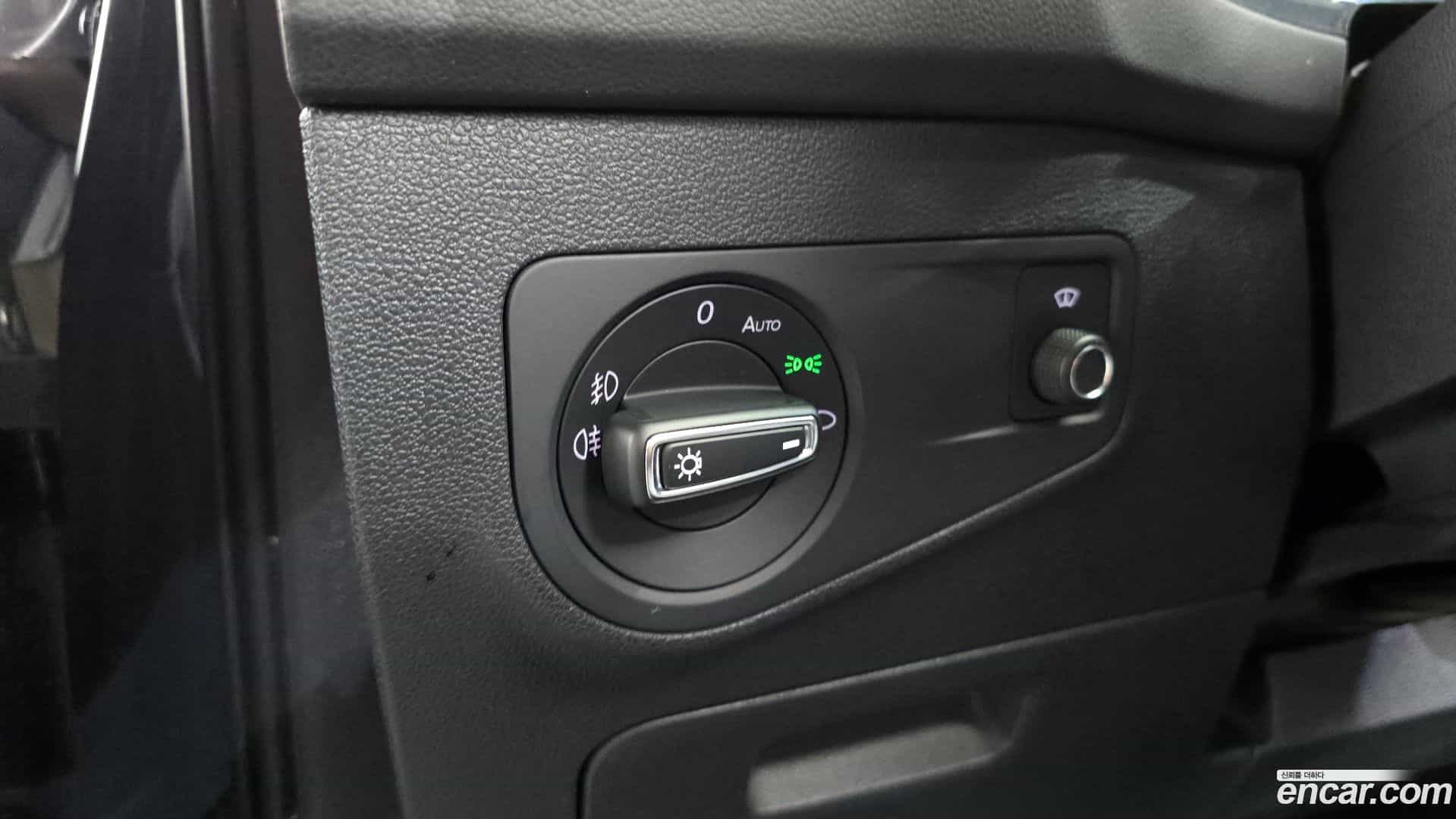 Tiguan Volkswagen 2018.6-OPTION-040