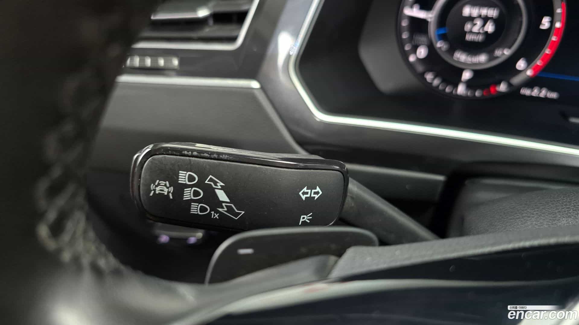 Tiguan Volkswagen 2018.6-OPTION-041