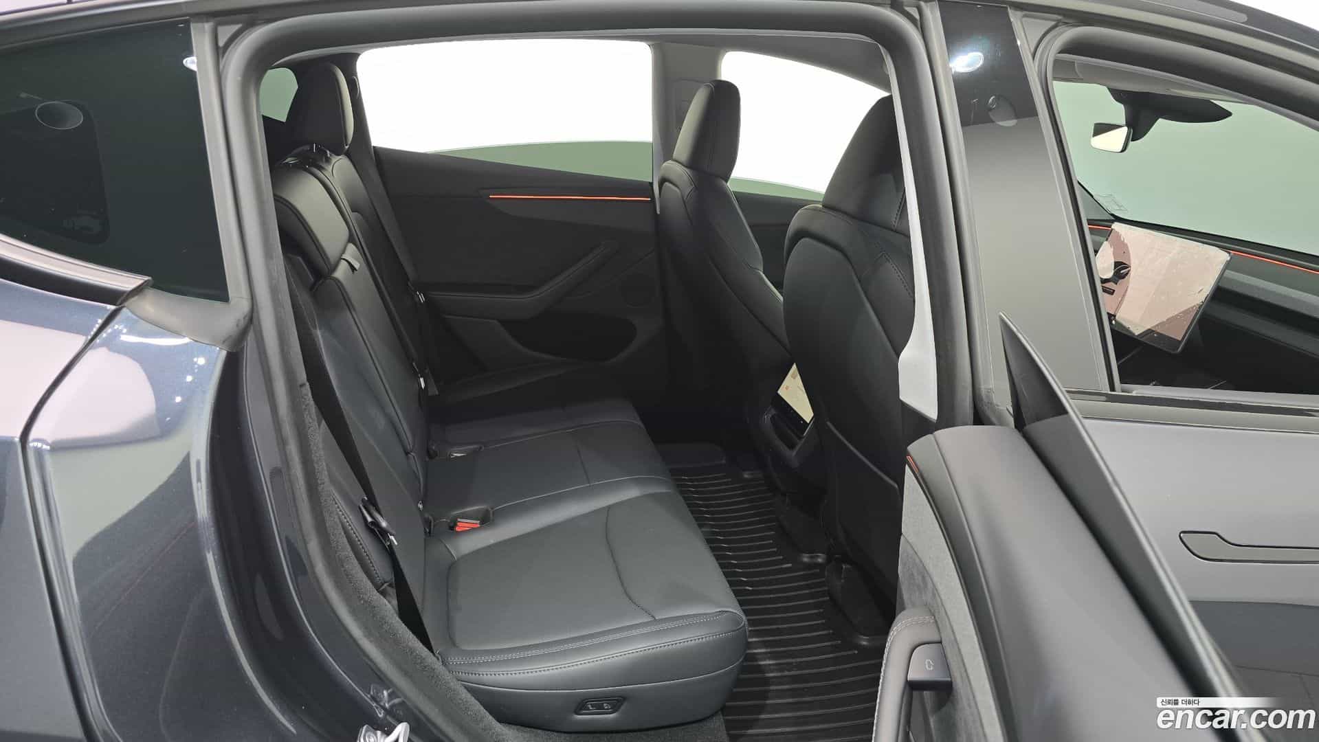 Model Y Tesla 2025.10-OPTION-015