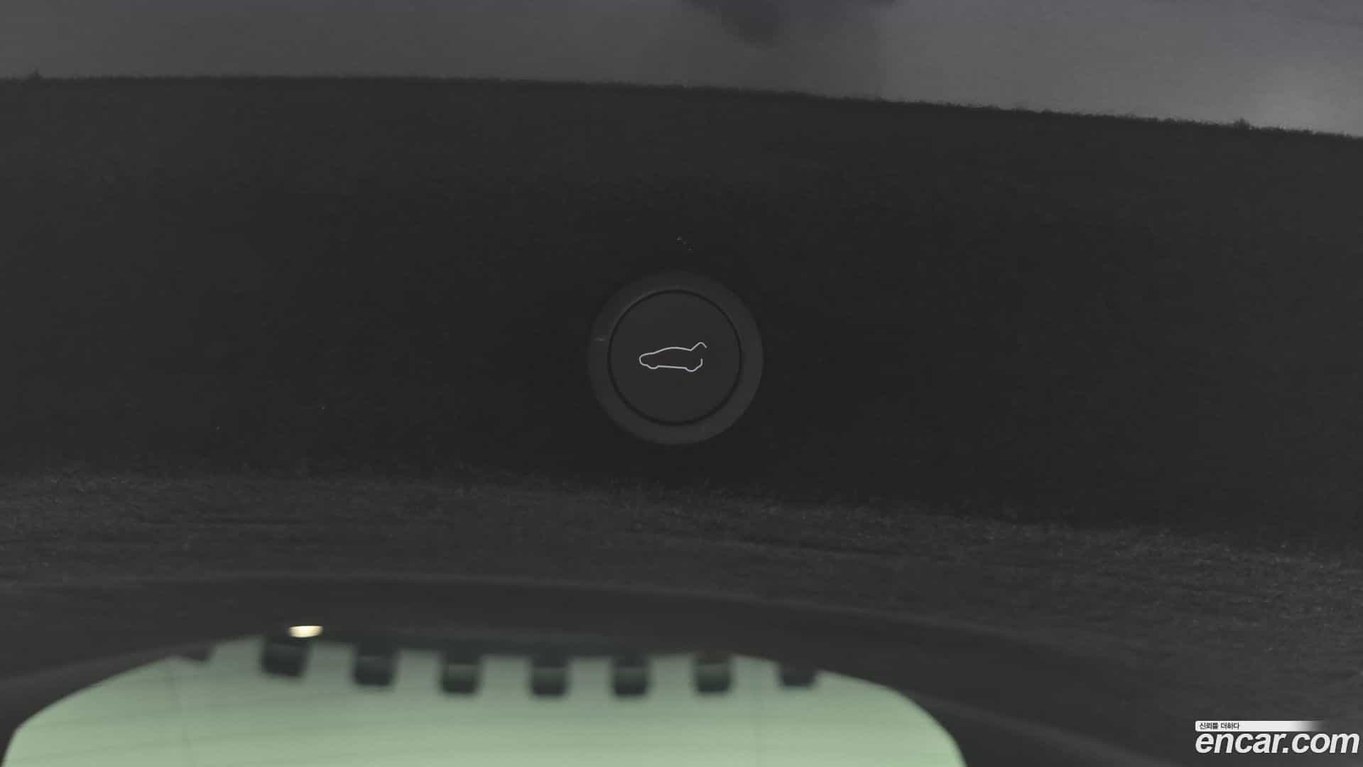 Model Y Tesla 2025.10-OPTION-021