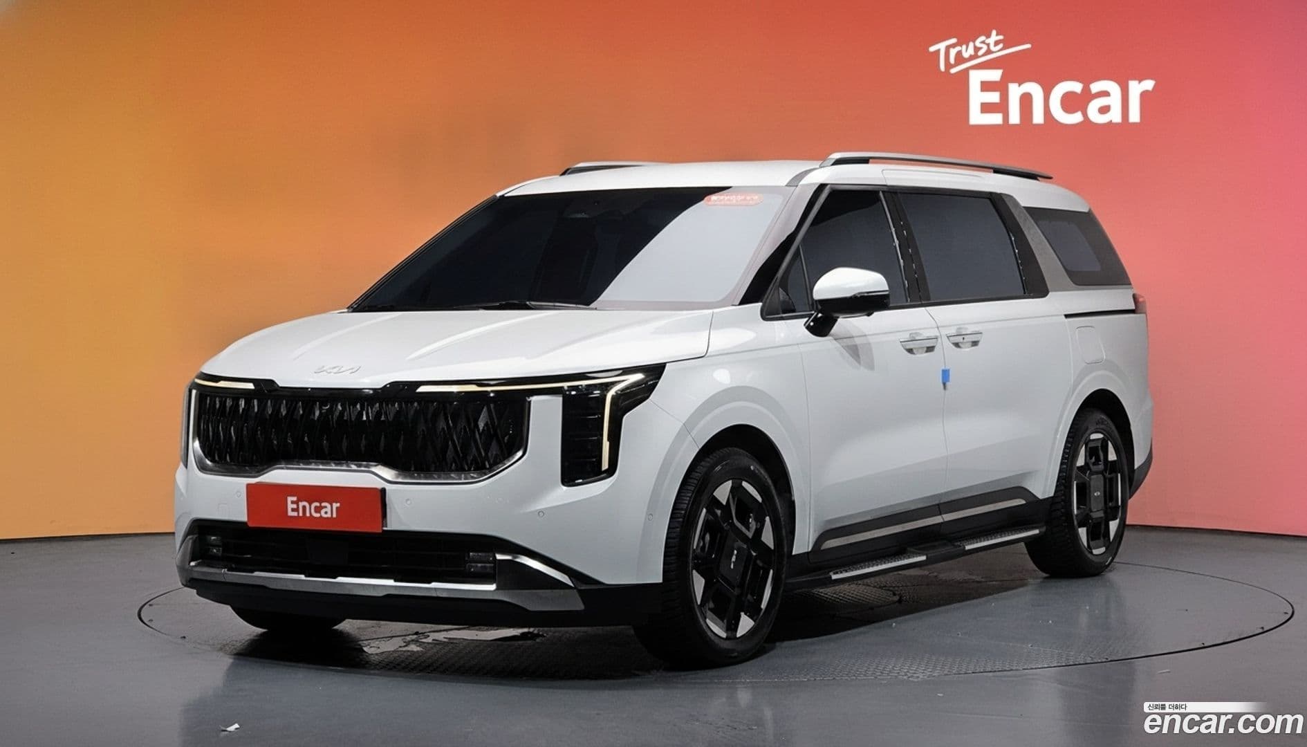 Main__Slider__Photo:Canival Kia 2024.1-0