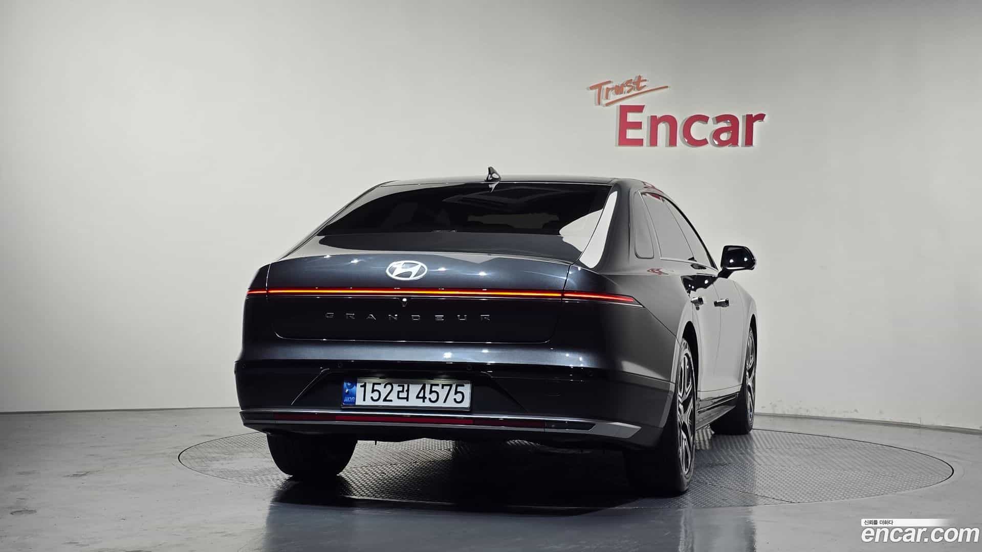 Grandeur Hyundai 2023.0-OUTER-004