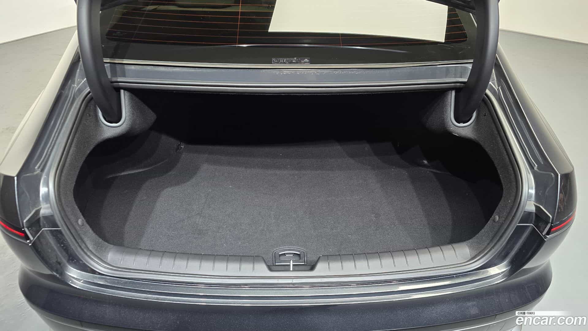 Grandeur Hyundai 2023.0-OPTION-020