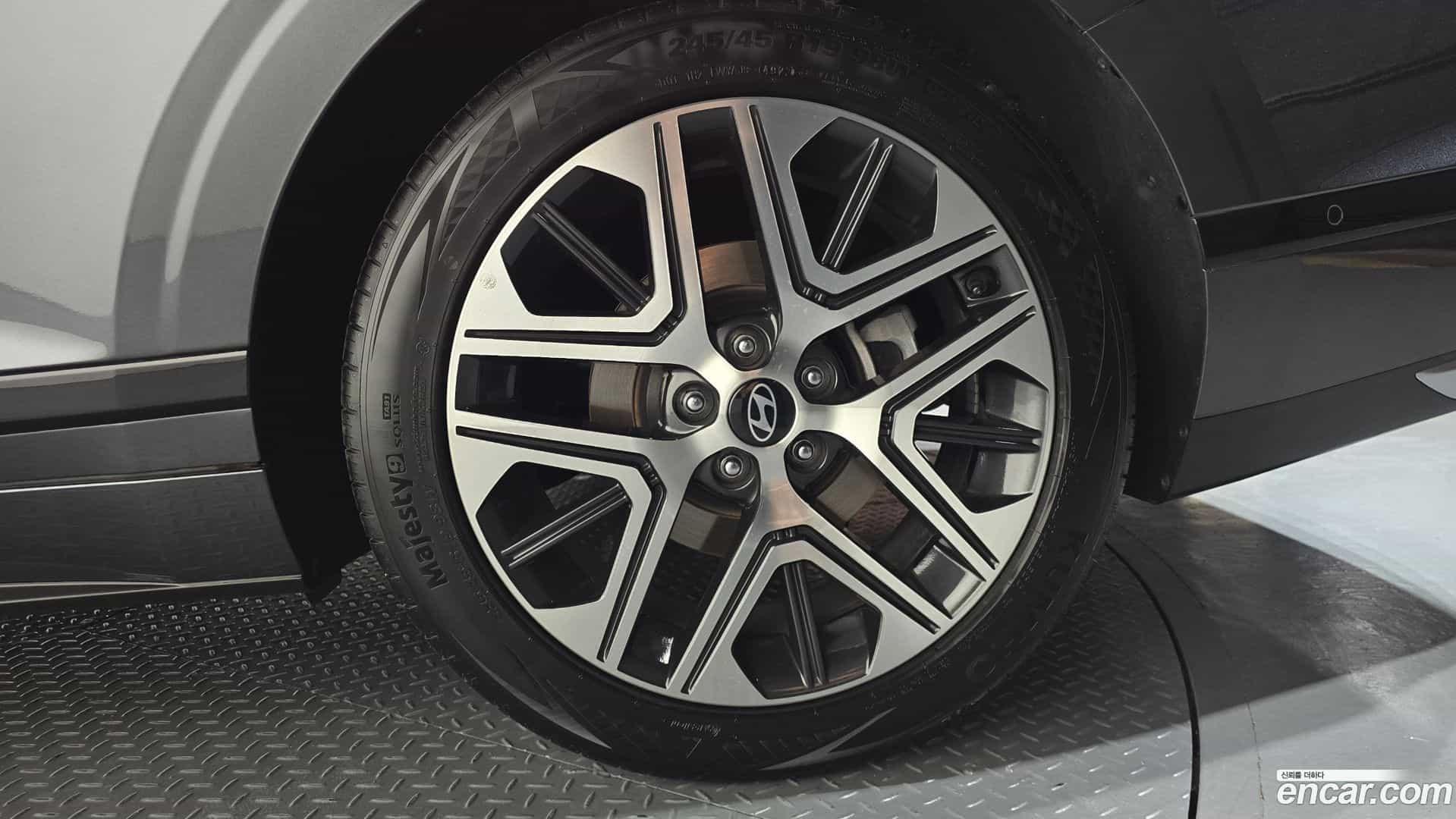 Grandeur Hyundai 2023.0-OUTER-031