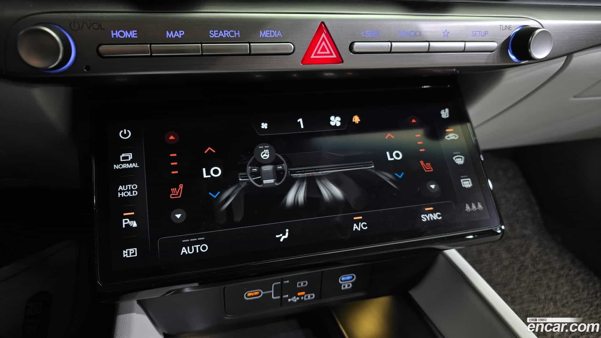 Grandeur Hyundai 2023.0-OPTION-042