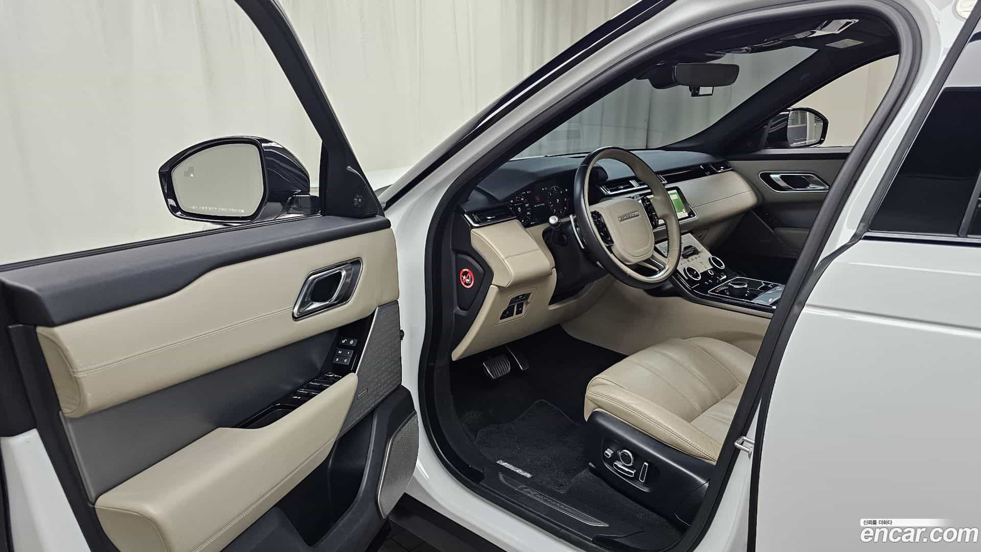 Range Rover Velar Land Rover 2018.3-INNER-010