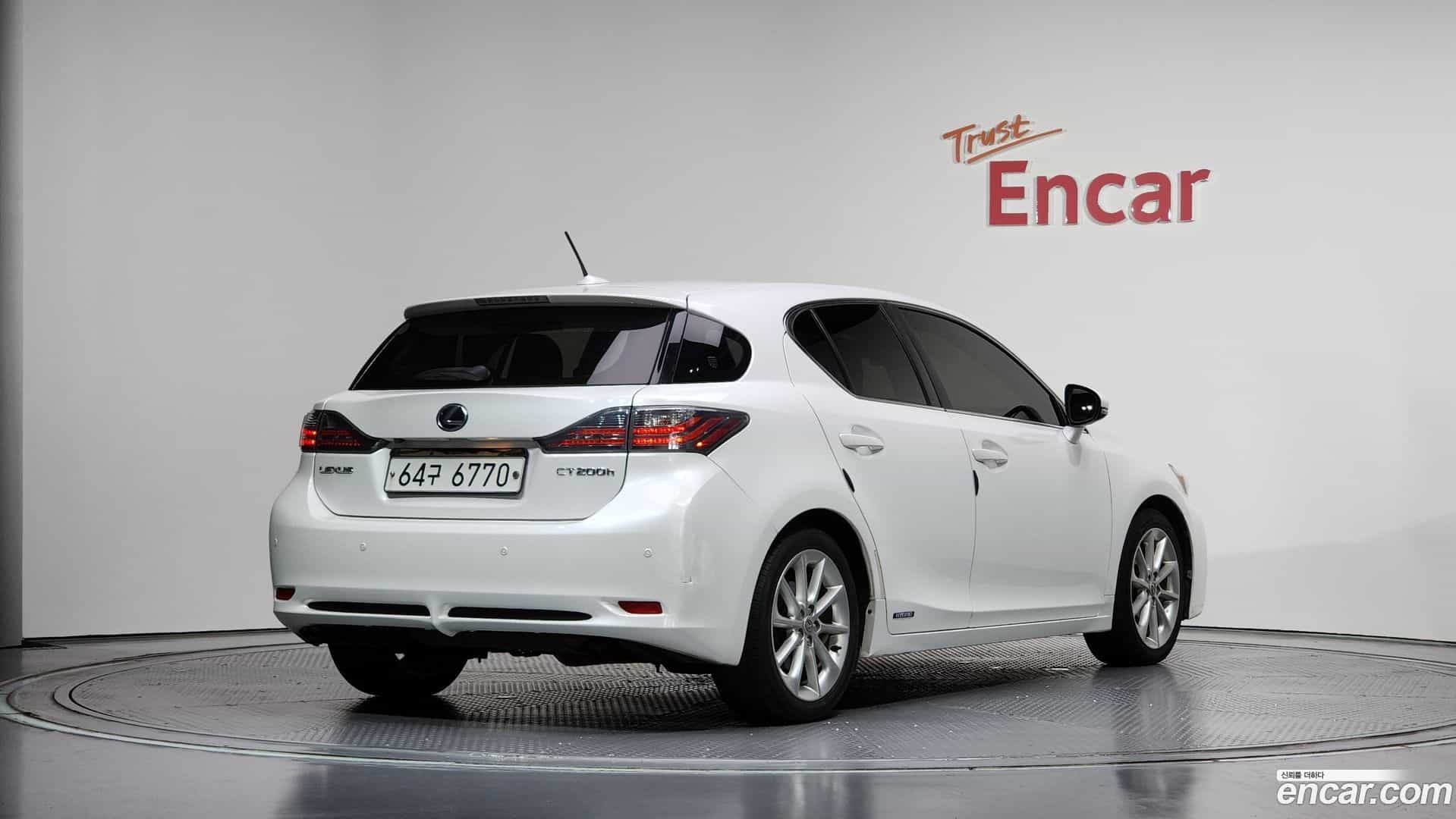 CT200h Lexus 2011.9-OUTER-002