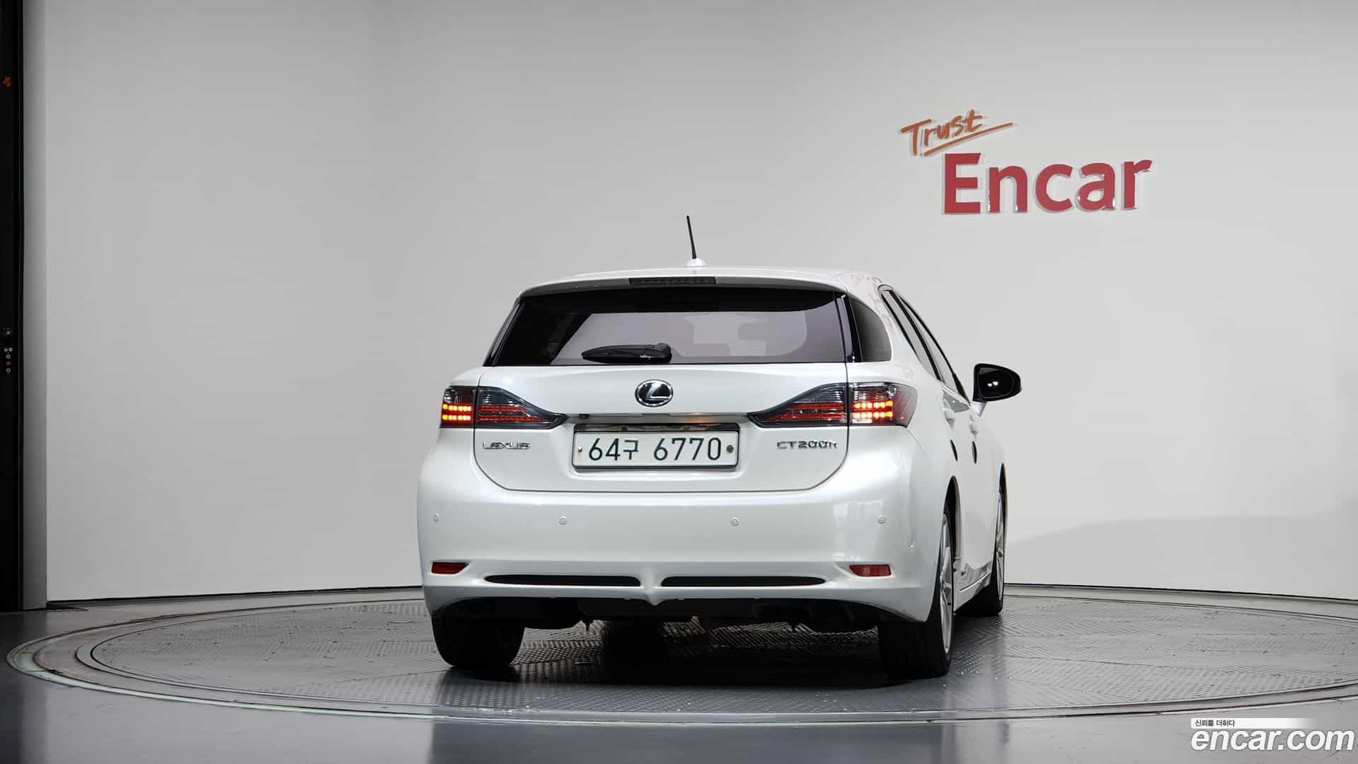 CT200h Lexus 2011.9-OUTER-004