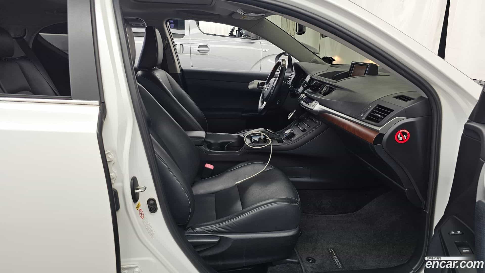 CT200h Lexus 2011.9-OPTION-015