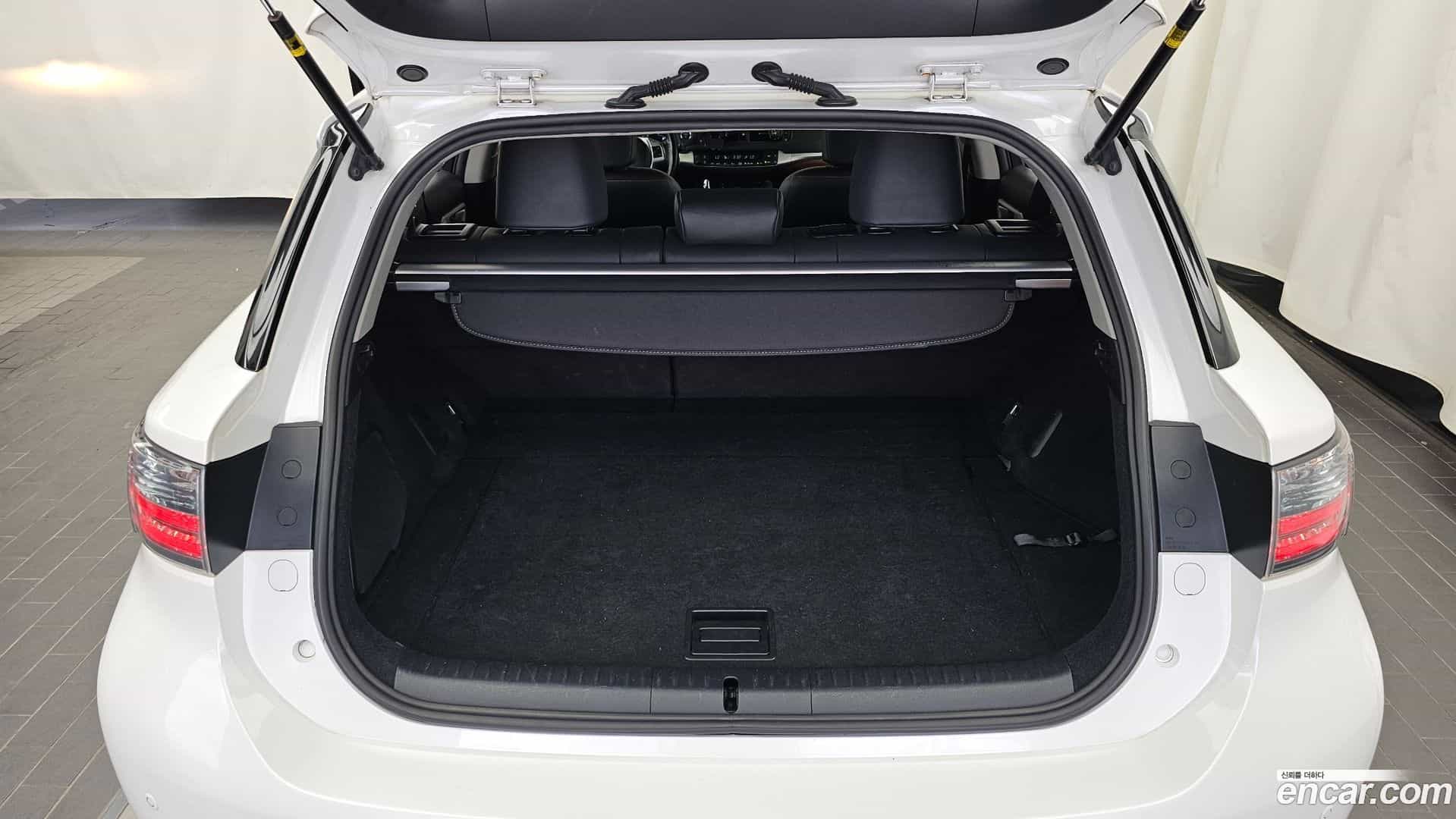 CT200h Lexus 2011.9-OPTION-024