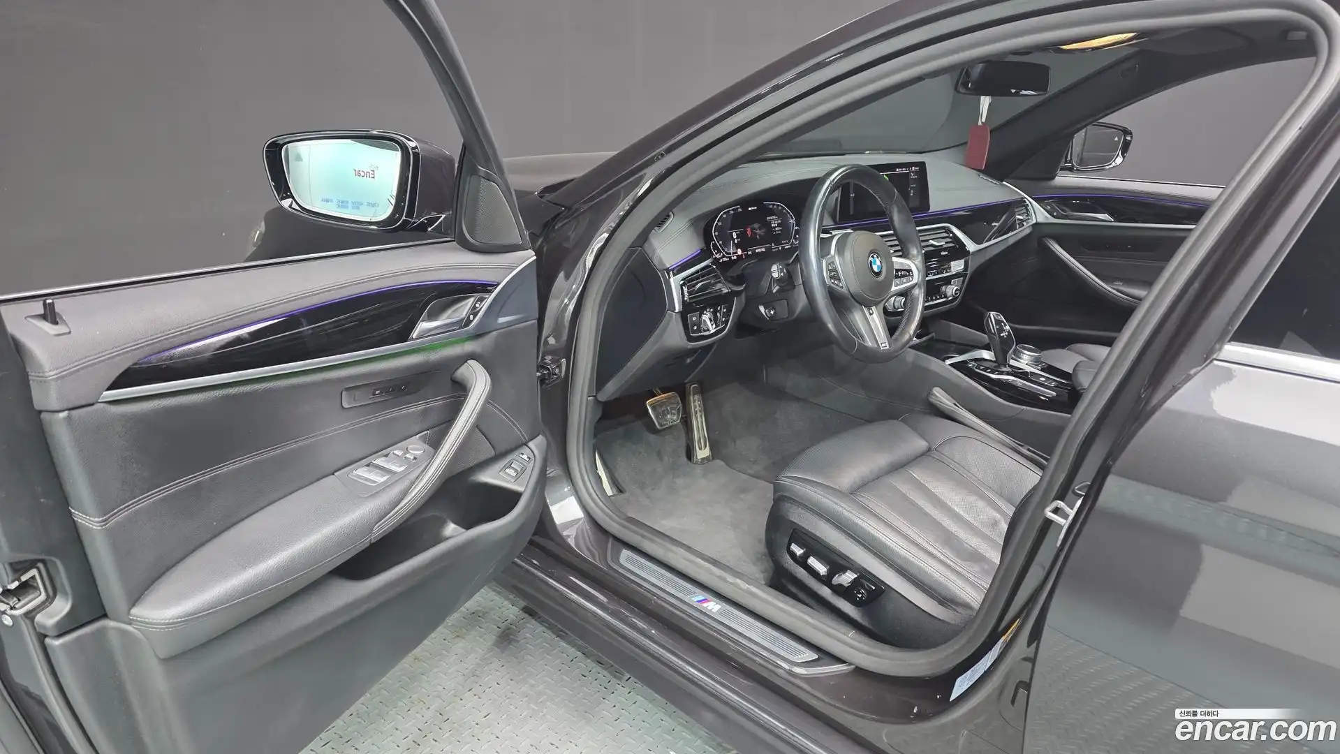 5-Series BMW 2020.2-INNER-010
