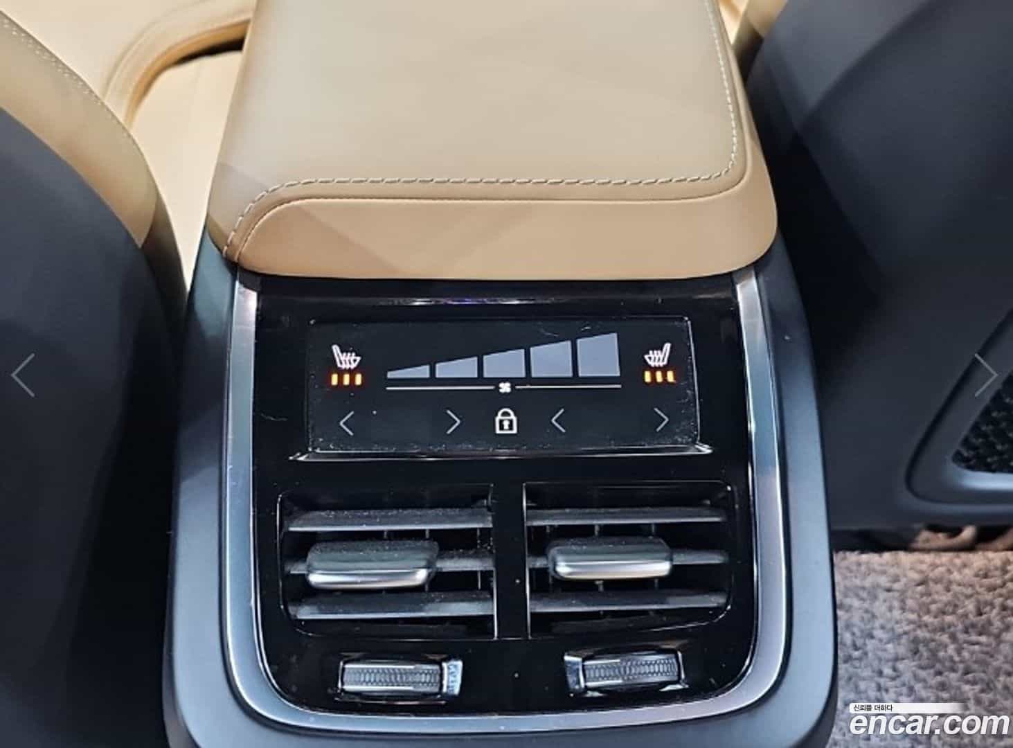 XC60 Volvo 2018.6-OPTION-017