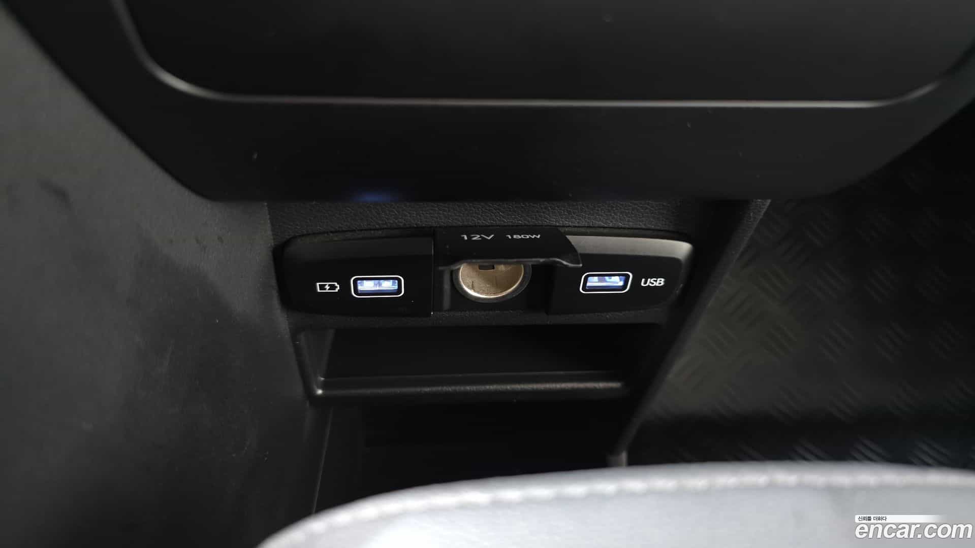 Staria Hyundai 2024.1-OPTION-042