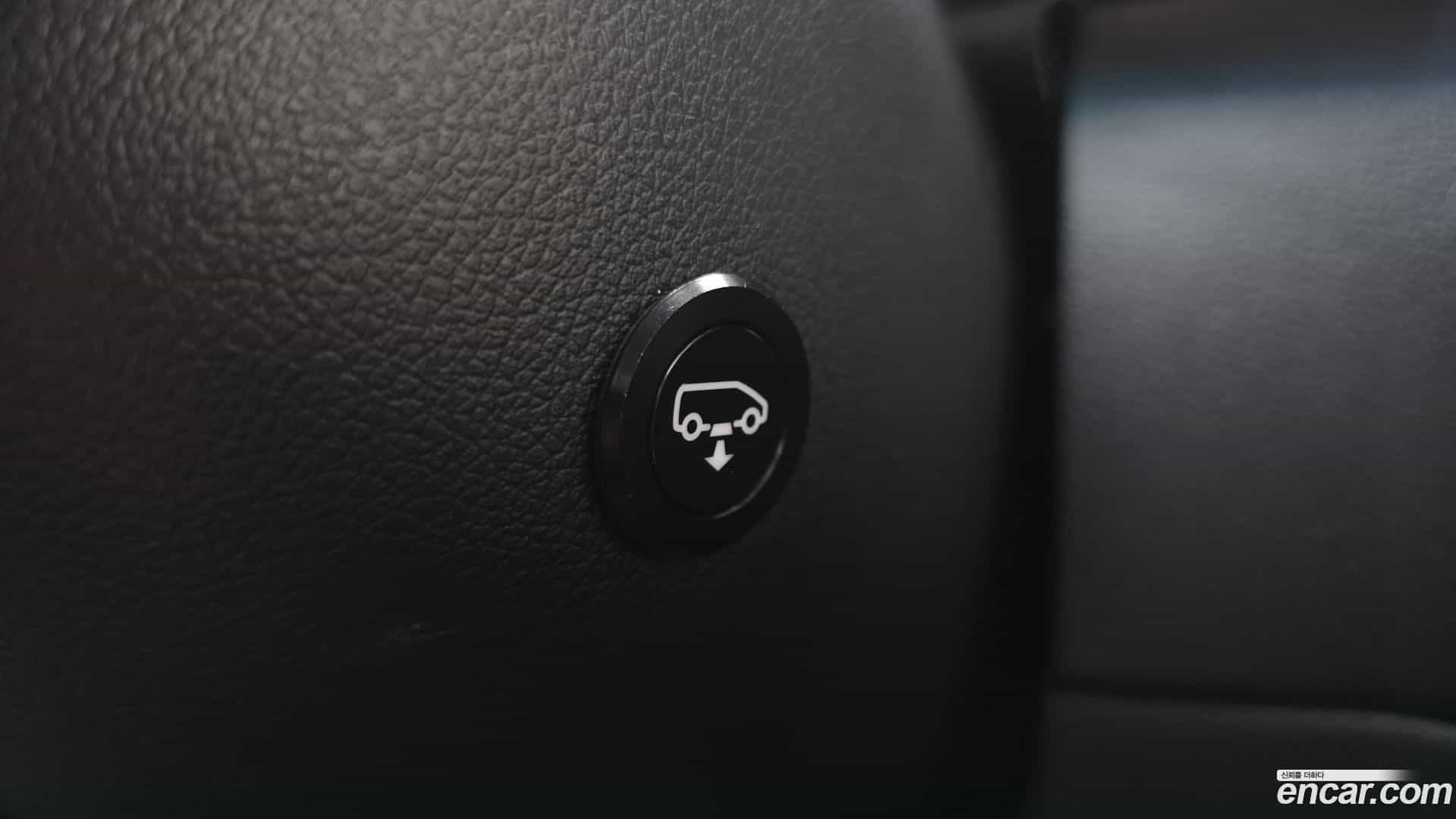 Staria Hyundai 2024.1-OPTION-044