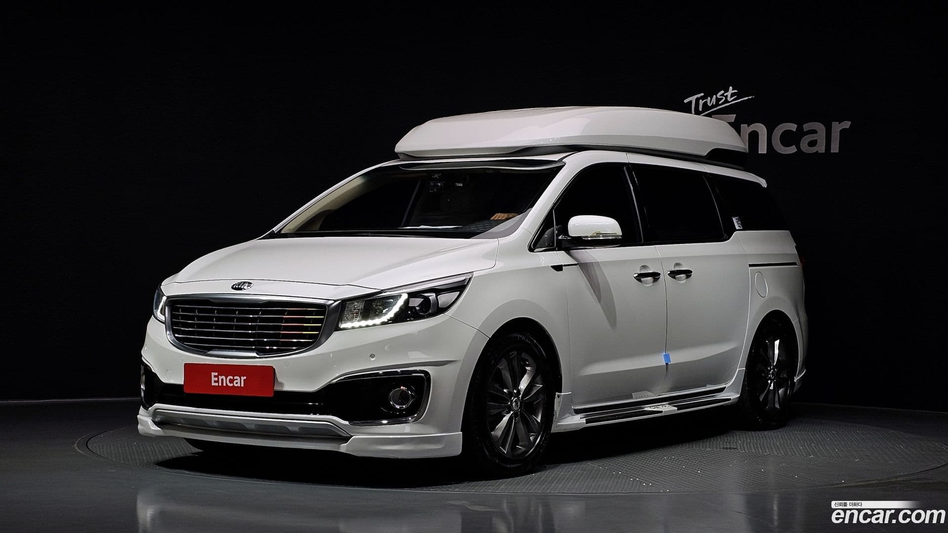 Main__Slider__Photo:Canival Kia 2018.4-0