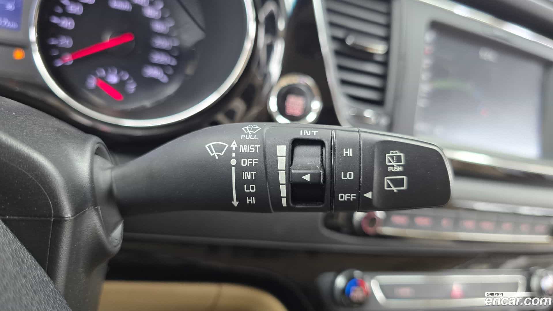 Canival Kia 2018.4-OPTION-041