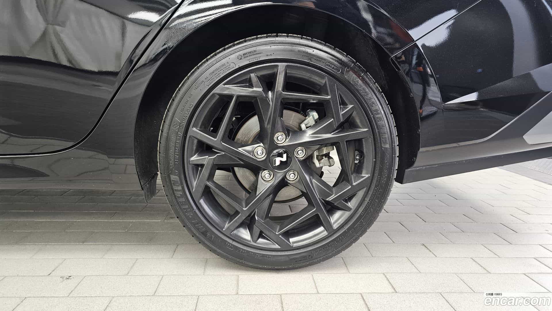 AVANTE Hyundai 2024.0-OUTER-031