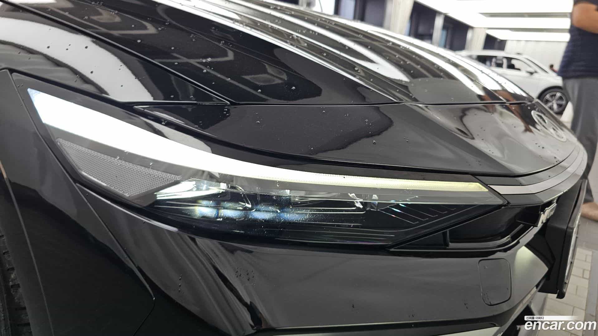 AVANTE Hyundai 2024.0-OUTER-032