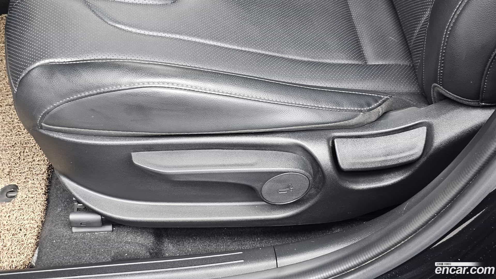 AVANTE Hyundai 2024.0-INNER-036