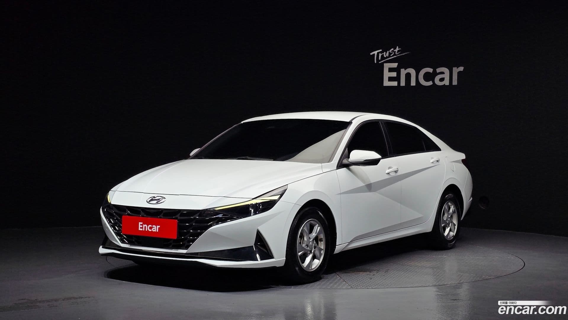 Main__Slider__Photo:AVANTE Hyundai 2021.8-0