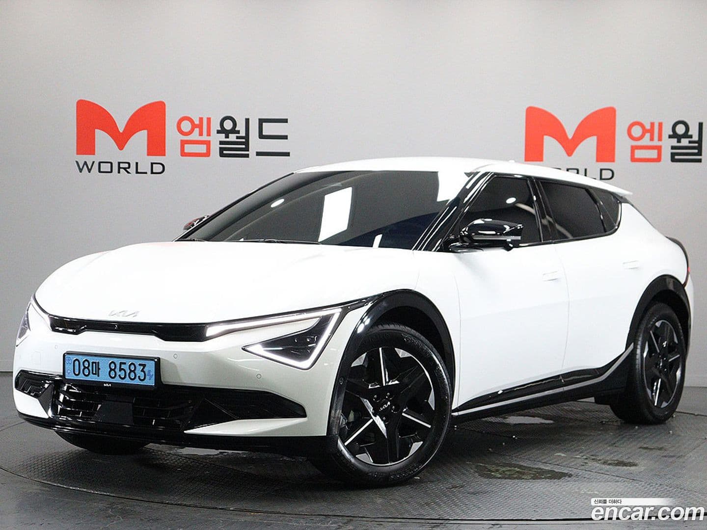 Main__Slider__Photo:EV6 Kia 2025.3-0
