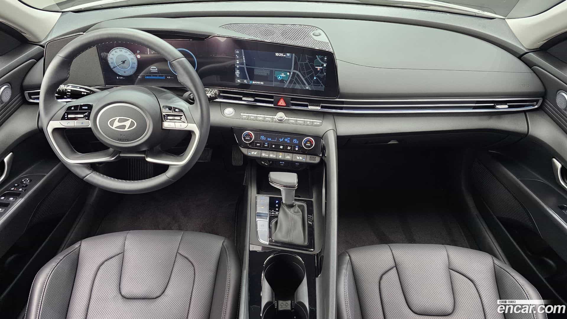AVANTE Hyundai 2025.1-INNER-007