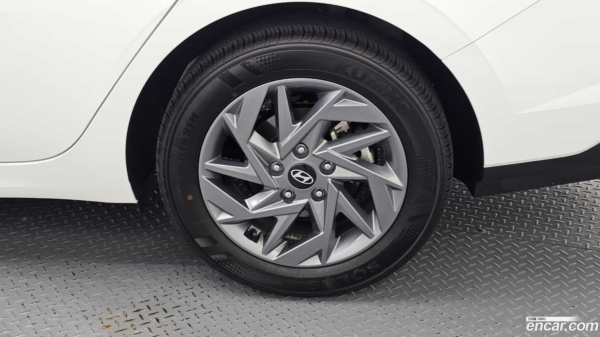 AVANTE Hyundai 2025.1-OUTER-031