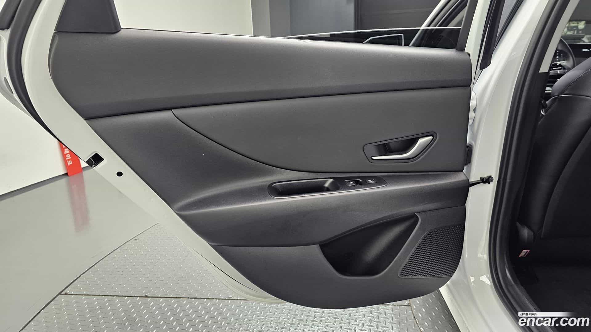 AVANTE Hyundai 2025.1-INNER-035