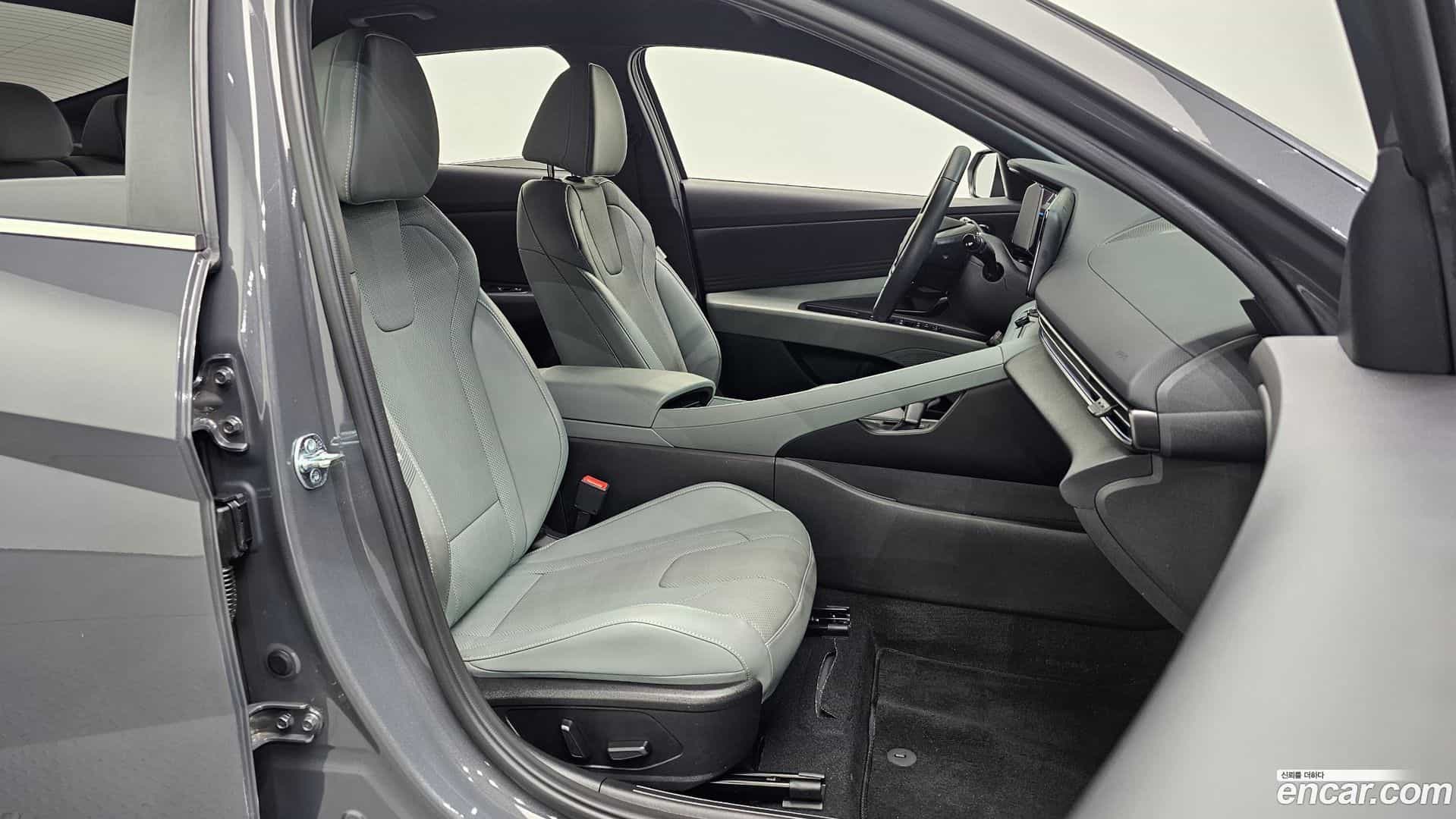 AVANTE Hyundai 2025.5-INNER-036