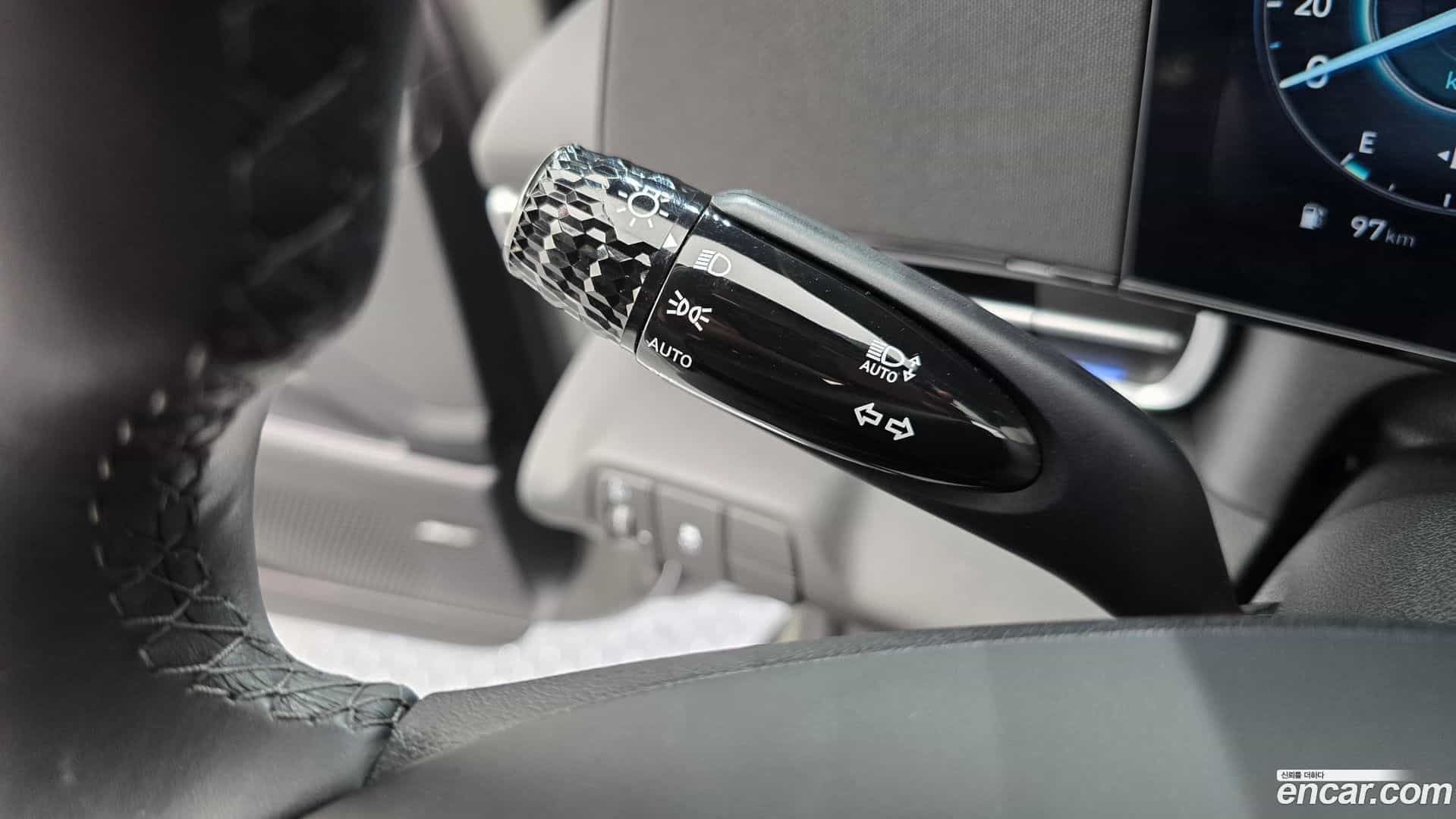 AVANTE Hyundai 2025.0-OPTION-042