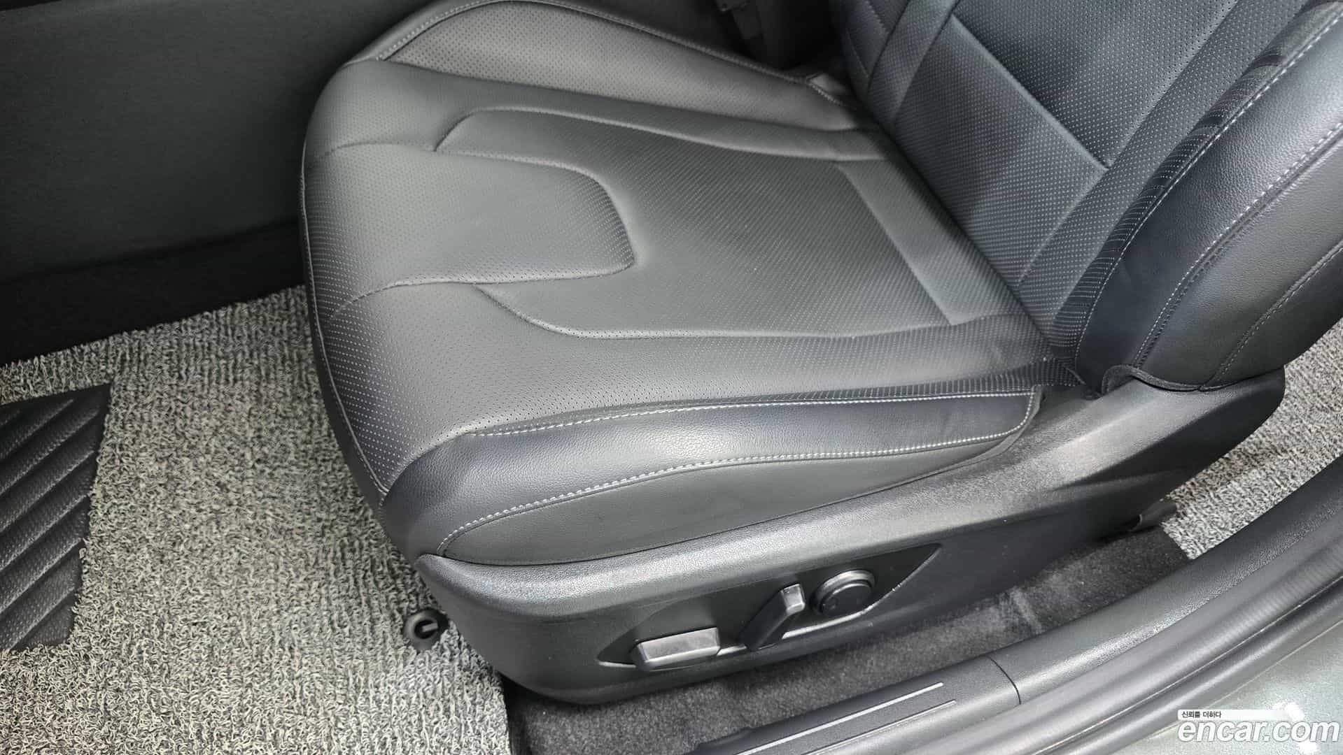 AVANTE Hyundai 2025.0-OPTION-044